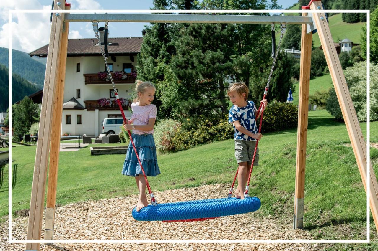 Tyrol Mountain Aparts - Urlaubsresort Hafele Sankt Jakob in Defereggen Esterno foto